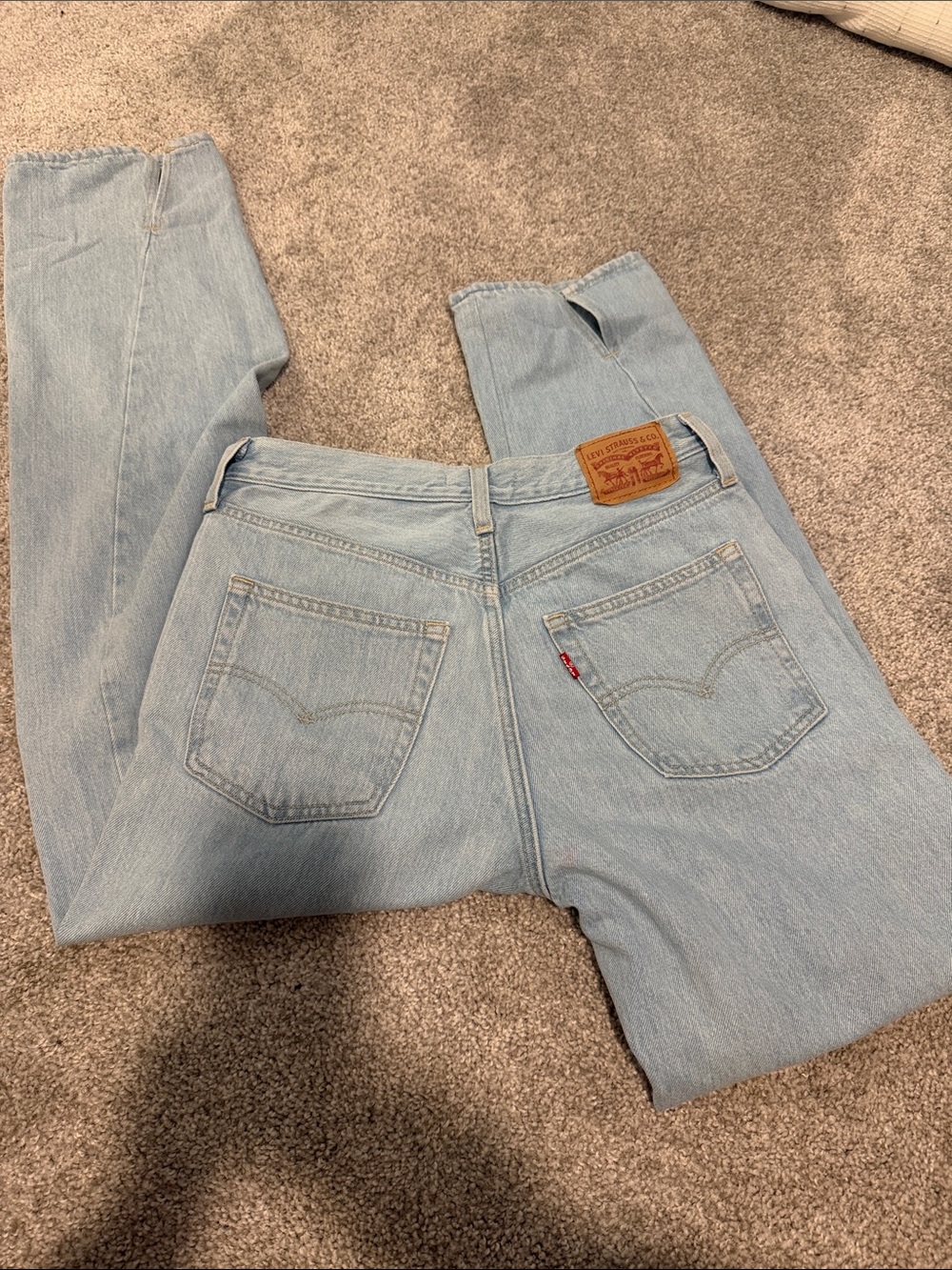 Levi's Light Wash Straight-Leg Women’s Jeans